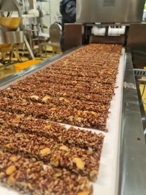 cắt cốm gạo lứt