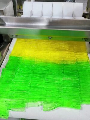 Alternative view of Jelly Cutting Machine